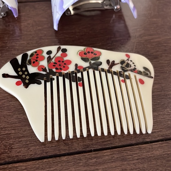 Vintage Collection of Hair Accessories - Picture 6 of 9